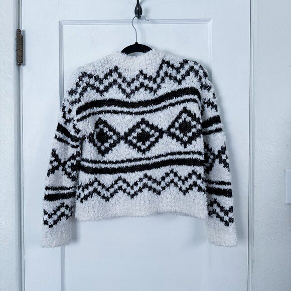 Hippie Rose | Fuzzy Geometric Button Cropped Cardigan in Black & White - Picture 4 of 6